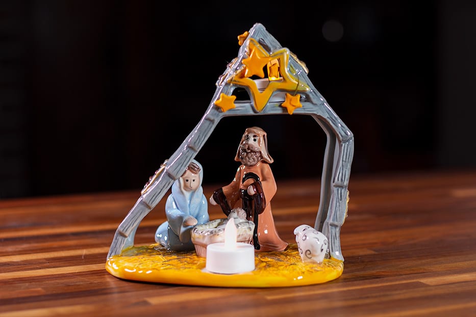 Nativity Creche Tealight Holder